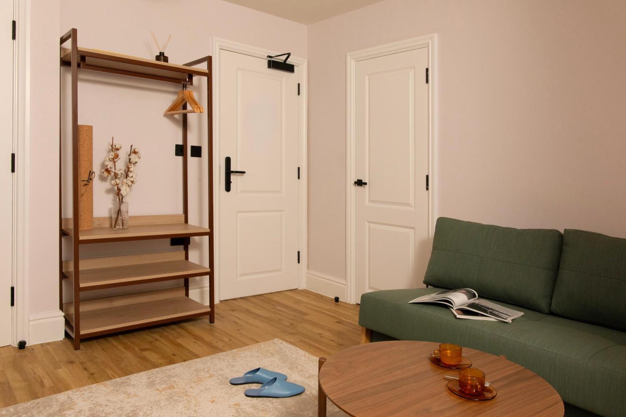 Bob W Holland Park Aparthotel Londra